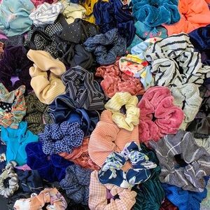 Random Assorted 50 Hair Tie Scrunchies Mixed Lot